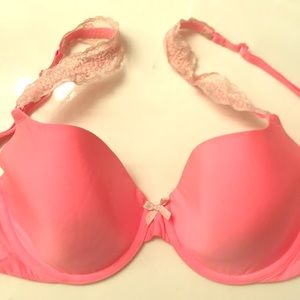 34D Victoria Secret bra